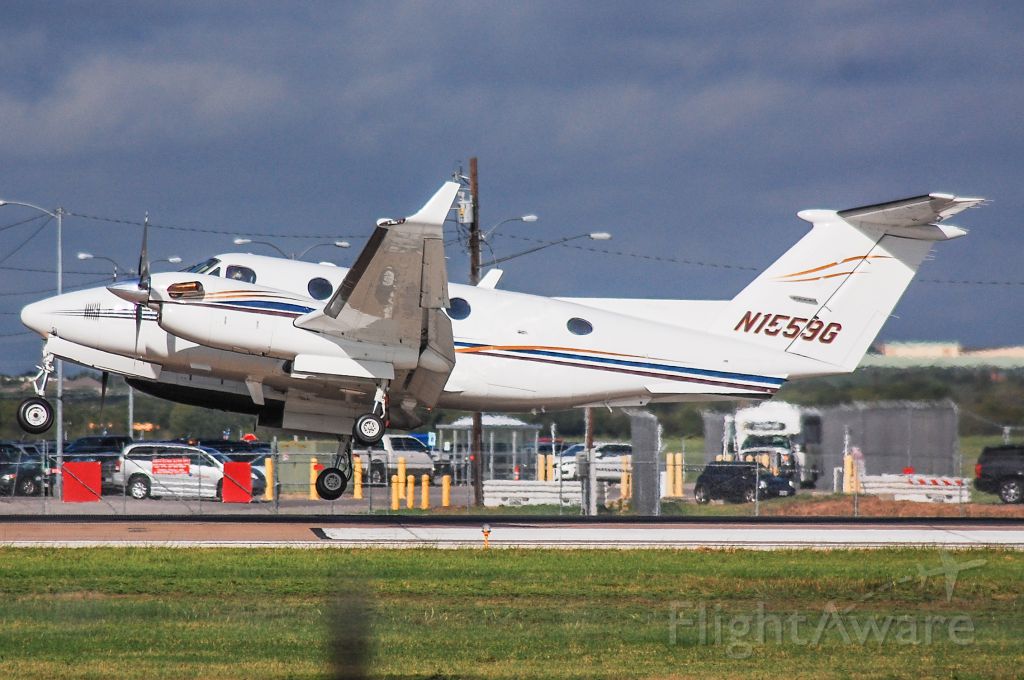 Beechcraft Super King Air 200 (N1559G) - A bit unconventional, but the landing was successful in Austin.