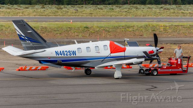 Daher-Socata TBM-900 (N462SW) - TBM9 owned by Mountain Lion Aviation being towed on Quebec (2 July, 2021)
