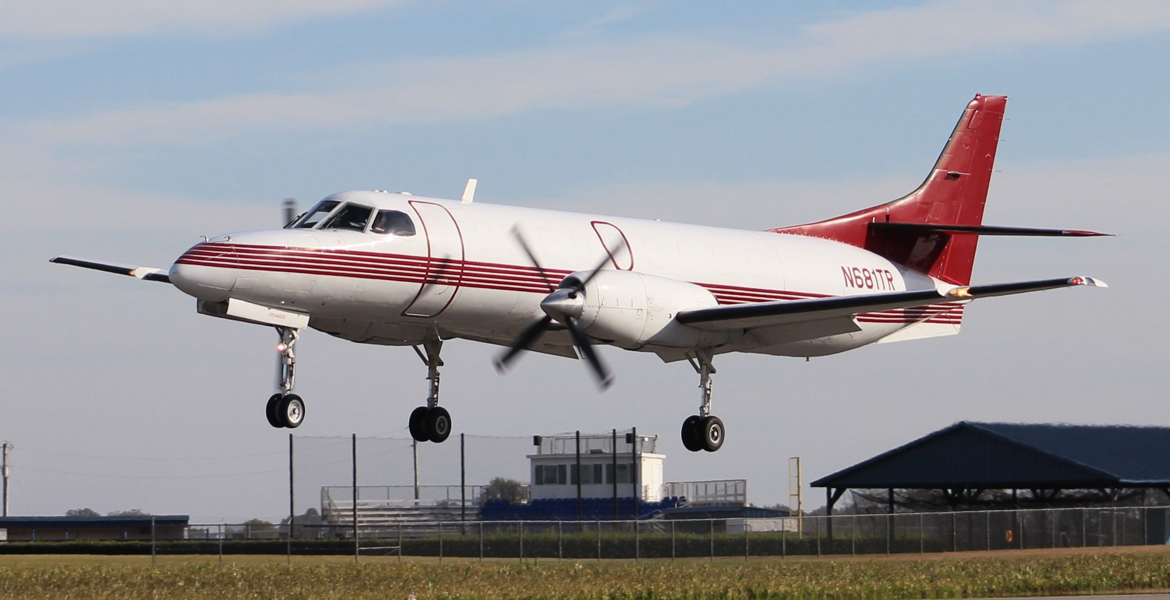 Fairchild Dornier SA-227DC Metro (N681TR) - A Pak West Fairchild SA-227 AC landing Runway 36, Pryor Regional Airport, Decatur, AL - October 24, 2018.