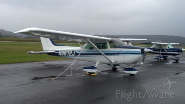 Cessna Skyhawk (N9872J)