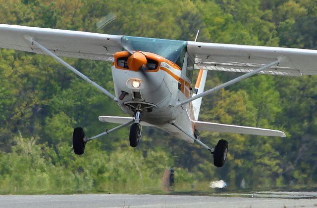 Cessna Skyhawk — - Student Pilot and a bit of a Crosswind.