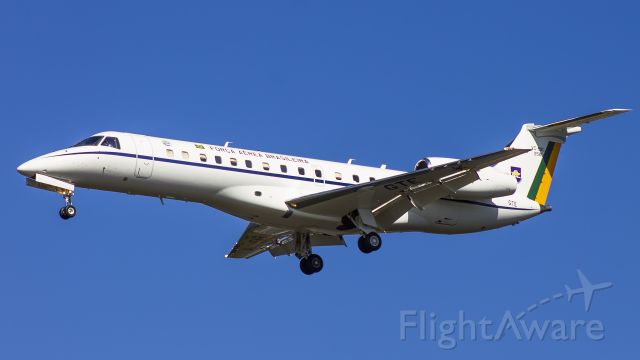 Embraer Legacy 600/650 (FAB2561)