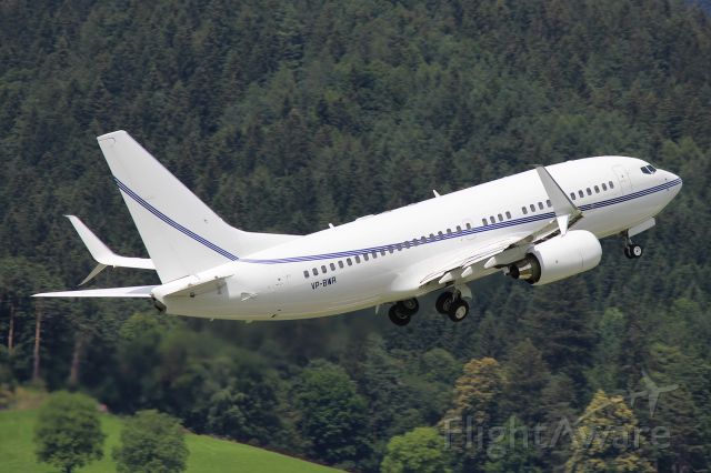 Boeing 737-700 (VP-BWR)