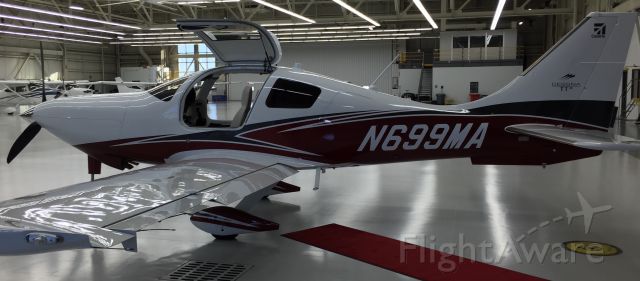 Cessna TTx (N699MA) - At Cessna customer delivery center :-)