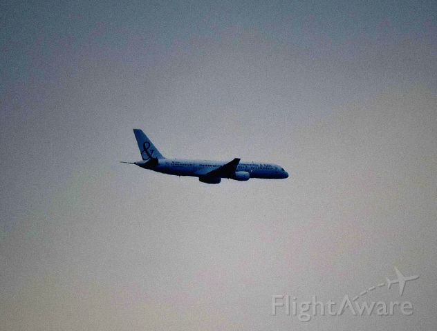 Boeing 757-200 (TF-FIW) - Low pass to land in Colombo!