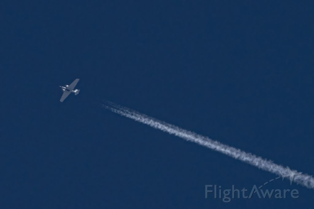 Martin WB-57 (N927NA) - Watched this NASA WB-57 as it approached the Tucson metro area from southern New Mexico.  It conducted three orbits at 47,000 feet in the Tucson metro area before continuing westbound.