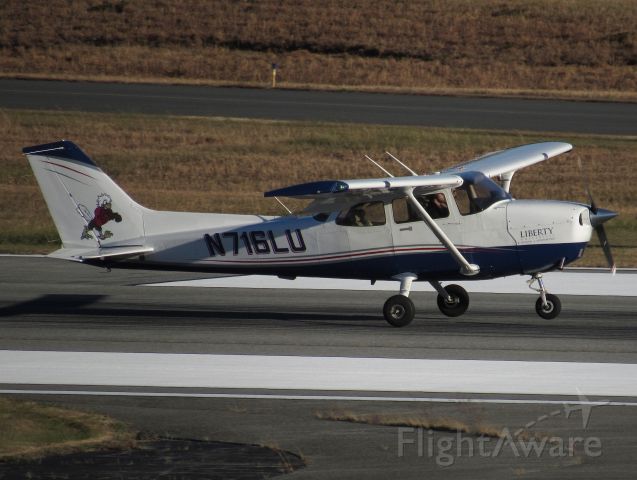 Cessna Skyhawk (N716LU) - November 30, 2021
