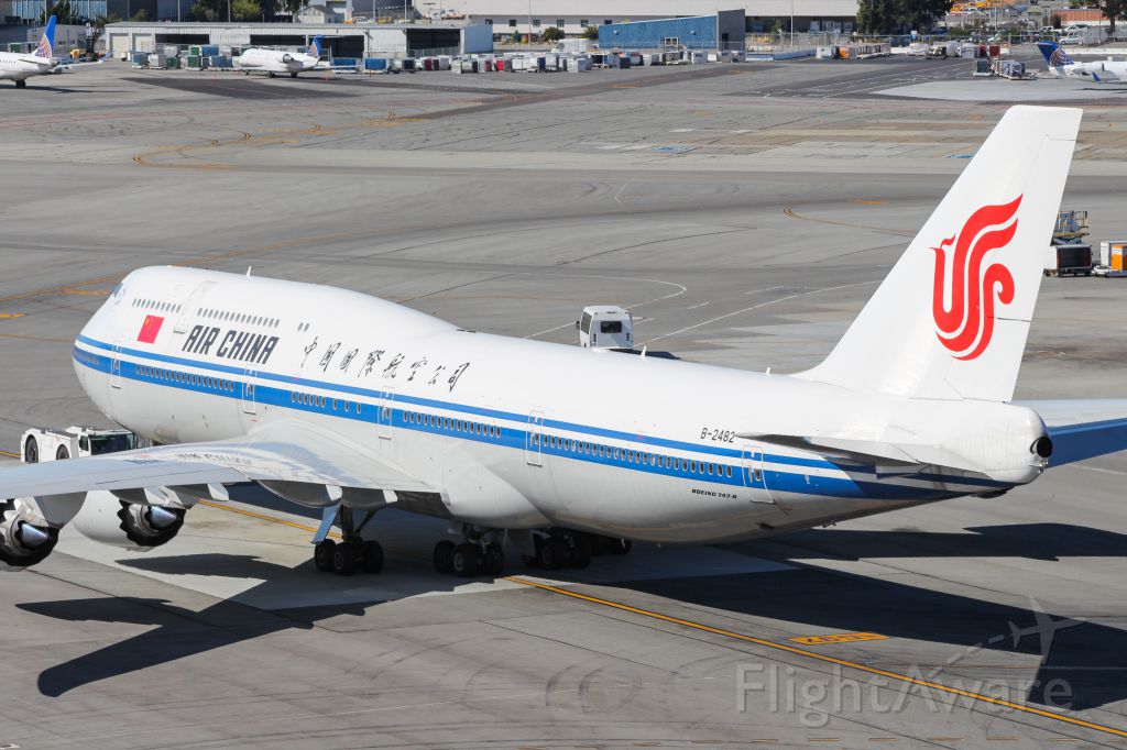 BOEING 747-8 (B-2482)