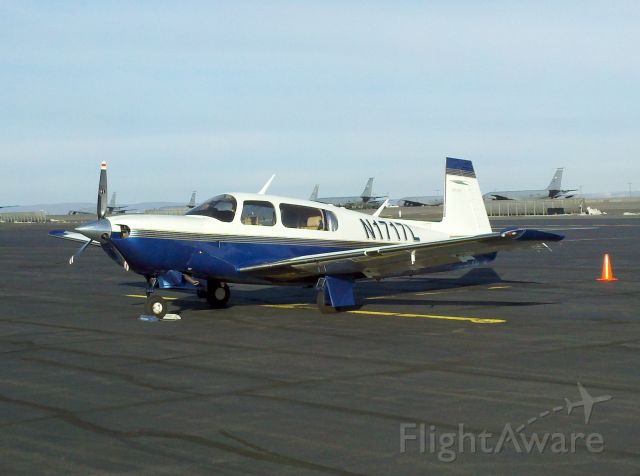 Mooney M-20 Turbo (N1717L) - Good Looking Plane!