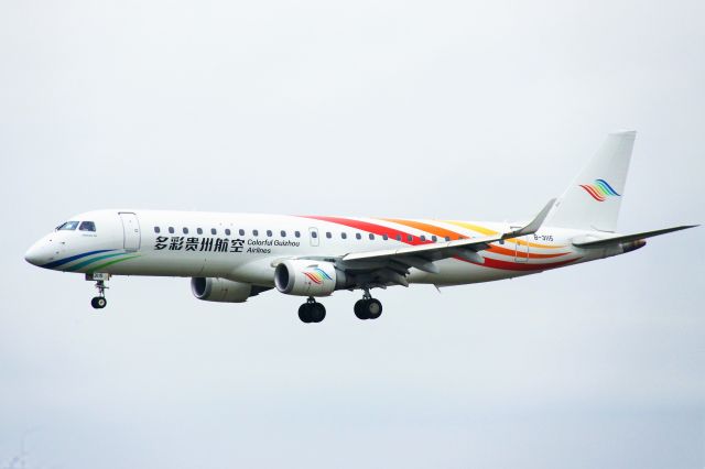 Embraer ERJ-190 (B-3115) - TIPS: Select full-size and wait for a while for better view.