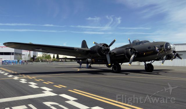 Boeing B-17 Flying Fortress (12-4485)