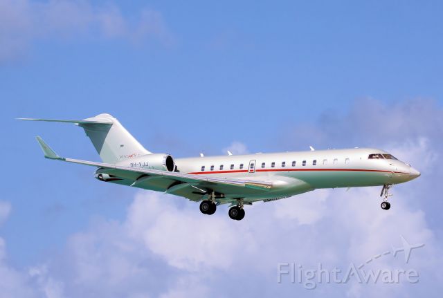 Bombardier Global Express (9H-VJJ) - 9H-VJJ landing at TNCM