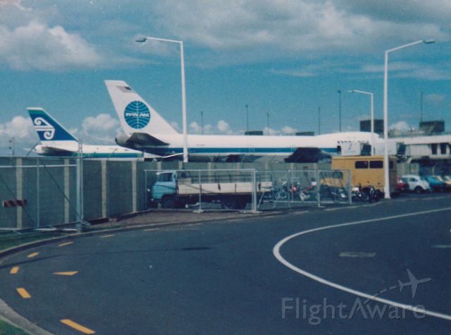 BOEING 747-100 (N739PA) - One of my very rare photos the last phot I had taken of this PAN AM 747-100 called Clipper Maid of the seas a long side her the B742 Air NZ b742 ZK-NZV N739PA arrived a hour ago from Huston via KLAX then continuing onto YSSY as PA812 Gone But not forgotten