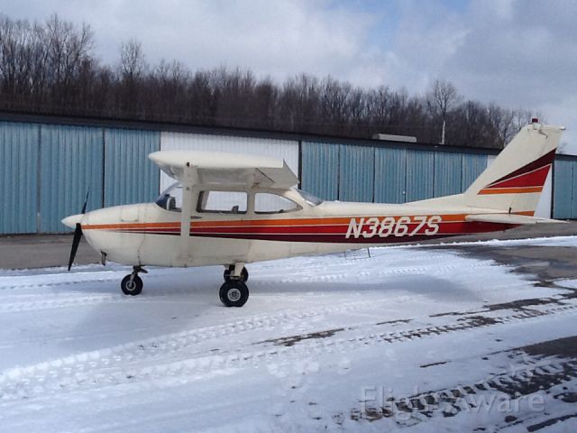 Cessna Skyhawk (N3867S)