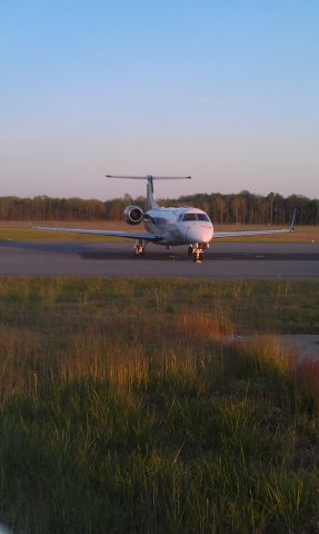 Embraer ERJ-135 (PT-SCR) - On the ramp at Salisbury Airport, 4/25/2012