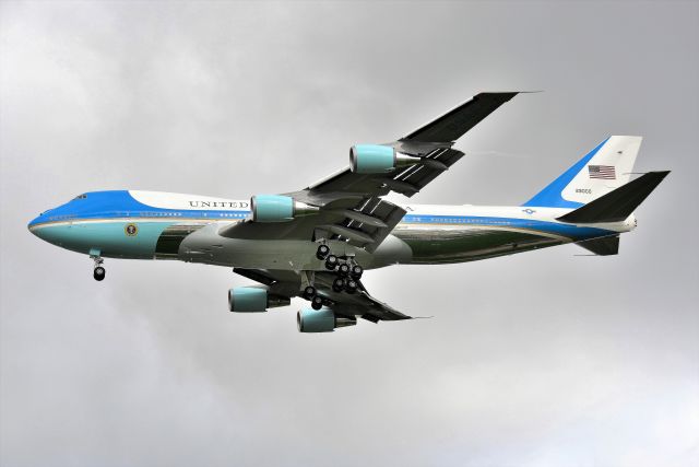 92-9000 — - AF1 from a couple of years ago arriving with President Trump onboard. No political comments please. Keep the focus on the aircraft. Thank You.
