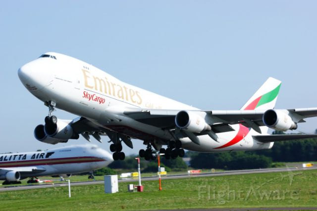 Boeing 747-200 (OO-THC) - take off