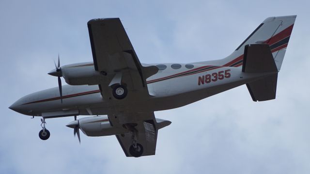 Cessna 421 (N8355)