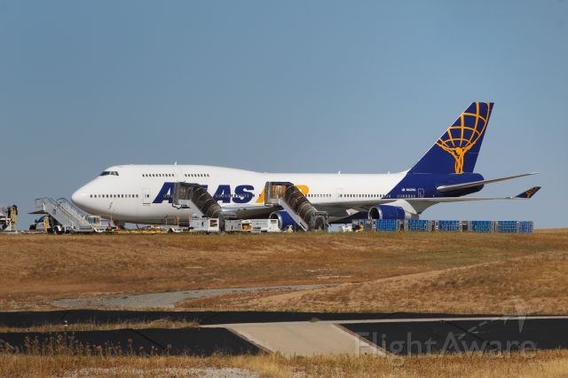 Boeing 747-400 (N322SG) - View in full for highest quality. Atlas Air 747-481, a football charter carrying the Baltimore Ravens. 