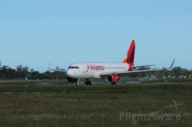 Airbus A320 (LV-HVS) - Primer vuelo de un Airbus 320-214 de AVIANCA Argentina a la ciudad de Mar del Plata - MDQ/SAZM 16_nov_2018 Despegando por pista 13