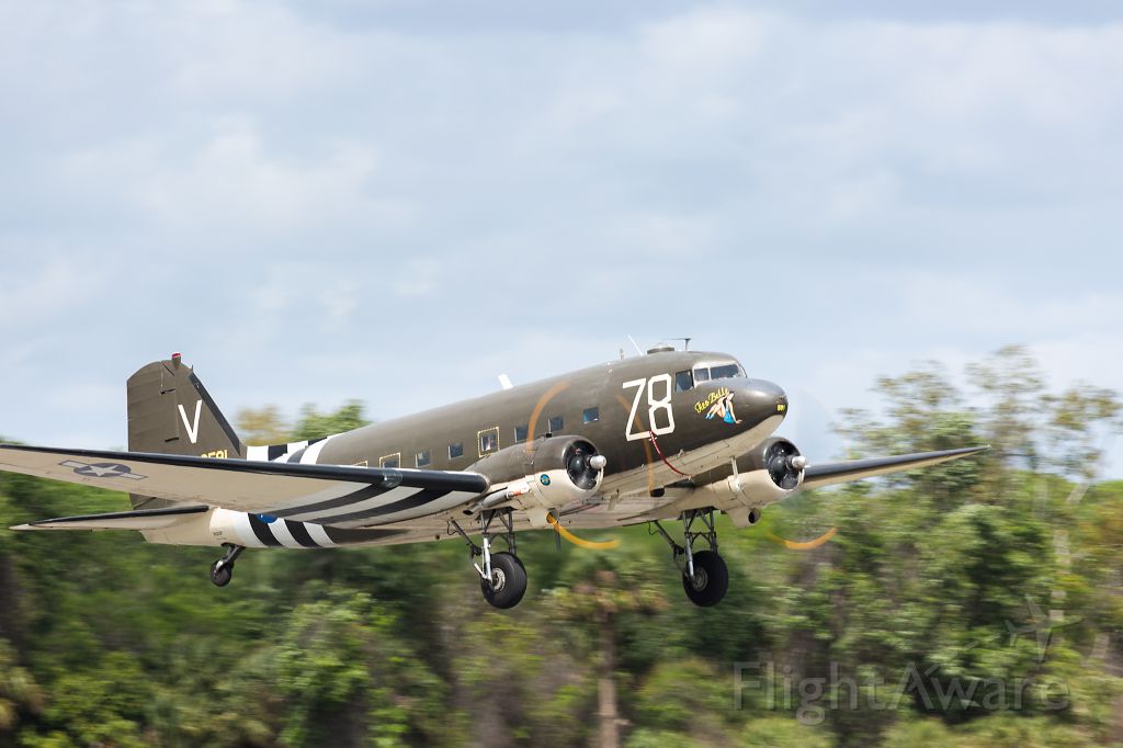 Douglas DC-3 (N3239T) - "Tico Belle" Douglas C-47A (DC-3) flying during the 2015 Tico Warbird Airshow. 