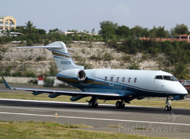 Bombardier Challenger 300 (N138CH)