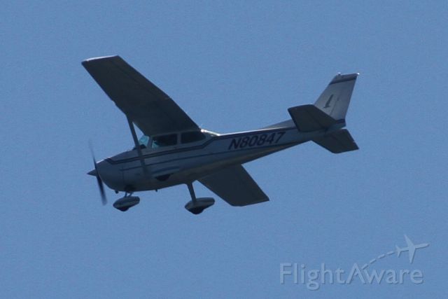 Cessna Skyhawk (N80847) - Over Mercer Island, WA