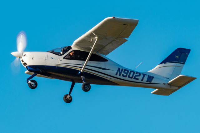 N902TW — - COSTRUZIONI AERONAUTICHE TECNA- P2008, a light sport aircraft. Tail Number N902TW taking off from KLOM