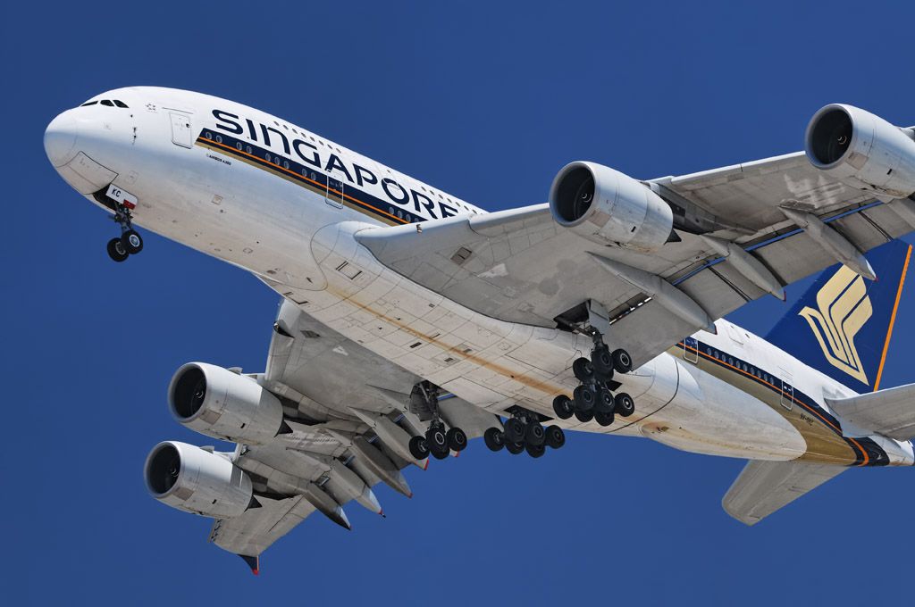 9V-SKC — - A Singapore Airlines operated Airbus A380-841 super jumbo on final approach to the Los Angeles International Airport in Westchester, Los Angeles, California