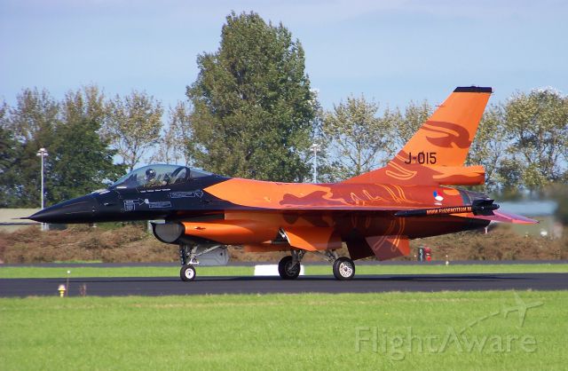 Lockheed F-16 Fighting Falcon — - Dutch F16 at Volkel, September 2011. Special demo team livery.
