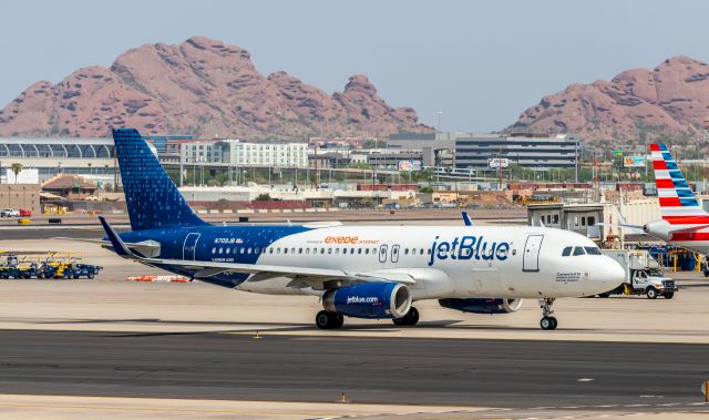 Airbus A320 (N709JB) - Spotted at KPHX on September 20, 2020