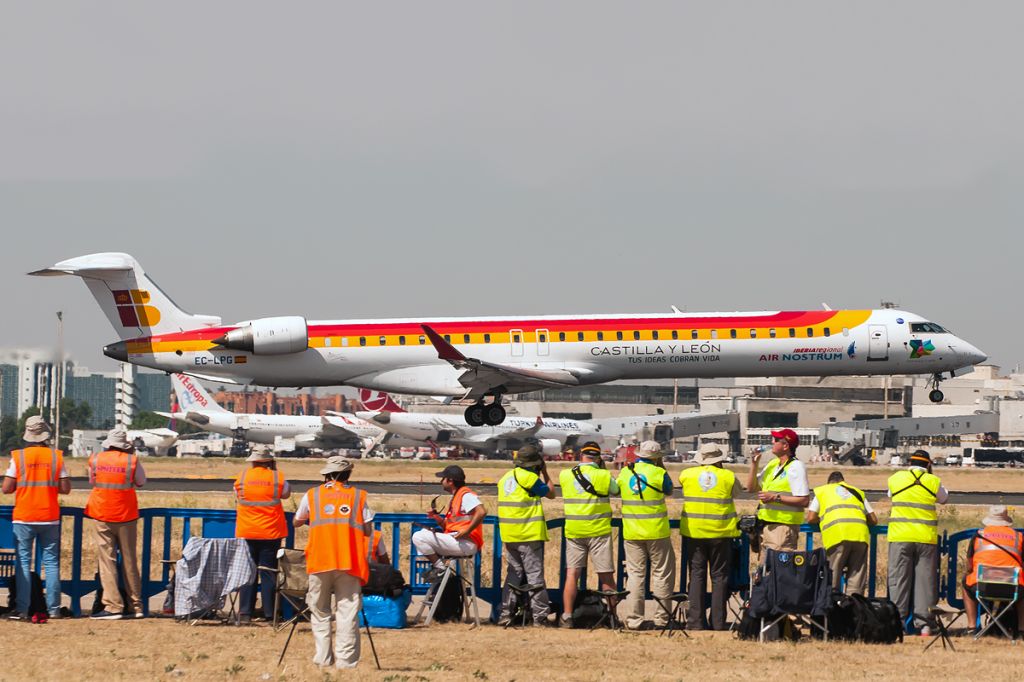 BOMBARDIER Regional Jet CRJ-1000 (EC-LPG) - VI Open Day in Airport Adolfo Suarez-Madrid Barajas