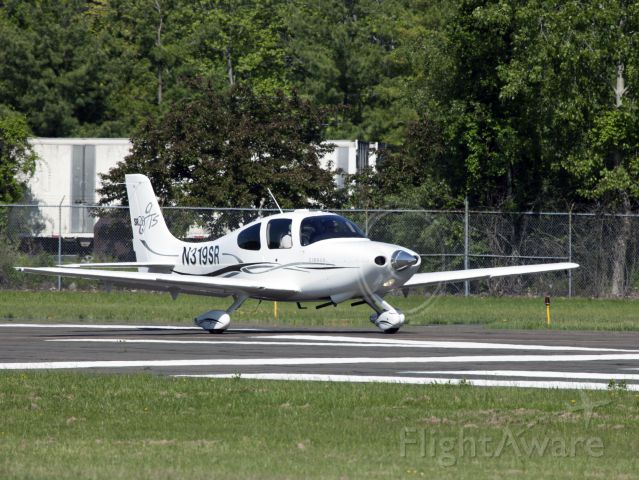 Cessna Skylane (N383ME) - Take off runway 08.