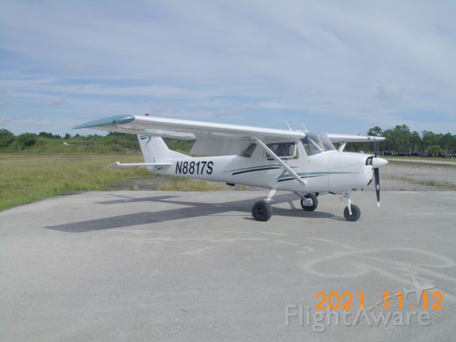 Cessna Commuter (N8817S)