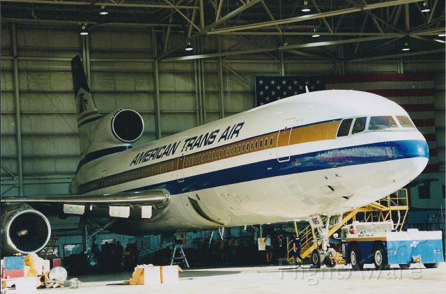 Lockheed L-1011 TriStar (N185AT)