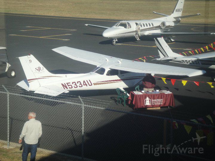Cessna Skyhawk (N5334U)