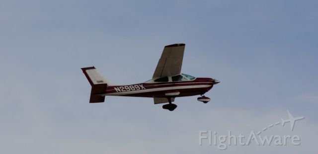Cessna Skylane (N2989X)