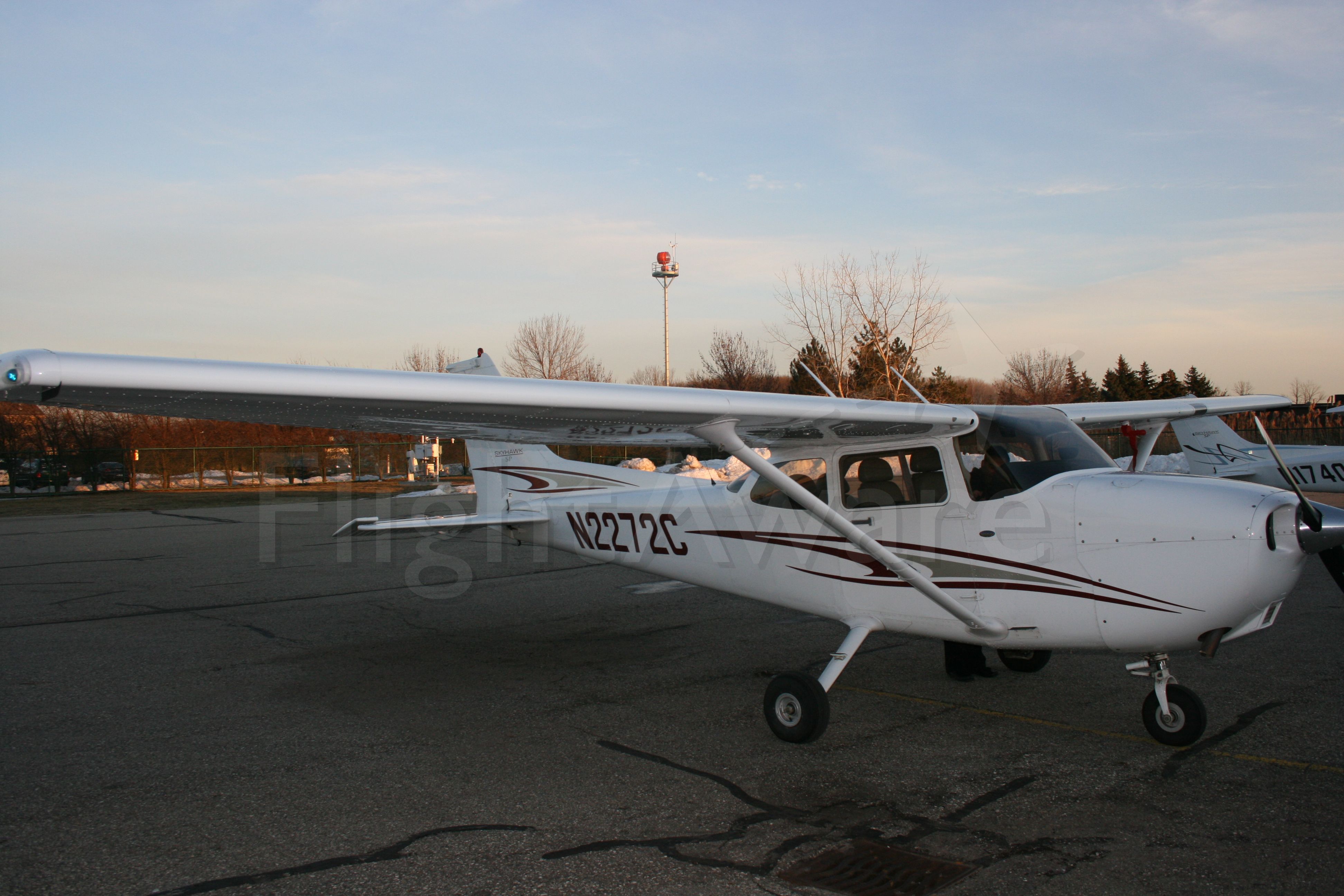 Cessna Skyhawk (N2272C)