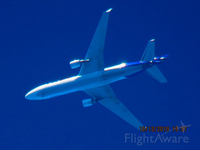 Boeing MD-11 (N585FE)