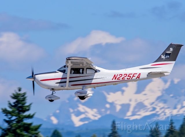 Cessna Skylane (N225FA)