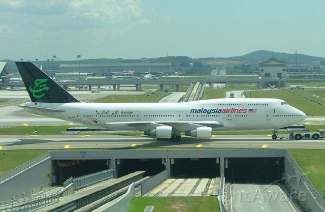 Boeing 747-400 (9M-MPD) - Malaysia Airlines B747 in Tabung Haji livery