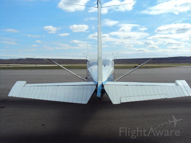 Cessna Skyhawk (N4875G) - C172 Skyhawk II at Cincinnati Lunken Airport