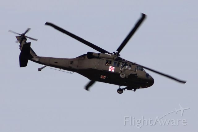 097 — - US Army Medical Blackhawk about to land at CVG.