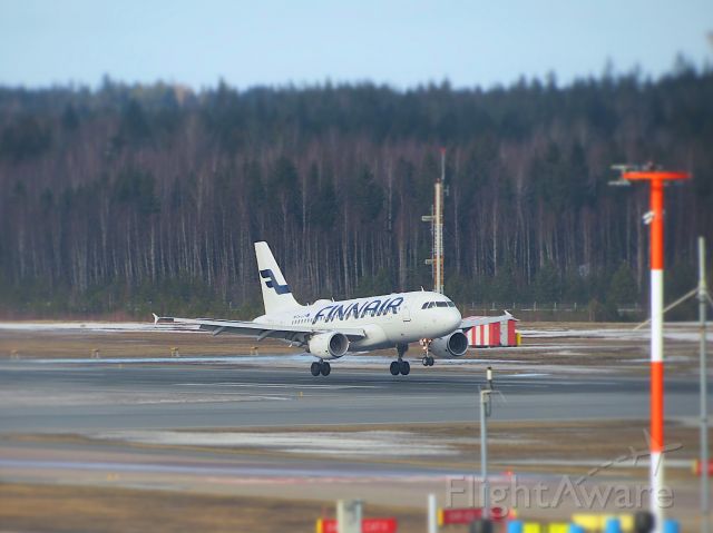 Airbus A319 (OH-LVH) - Flight from London to Helsinki. Photo taken March 25 2021 at the Helsinki Vantaa airport.