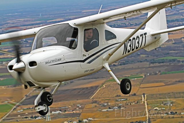 Cessna Skycatcher (N3037T)