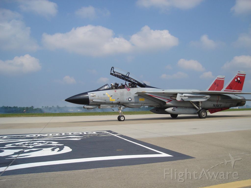 — — - F-14B Demo - Oceana - Last Show - Sept 2006