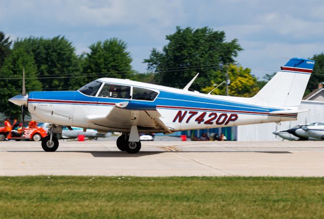 Piper PA-24 Comanche (N7420P)