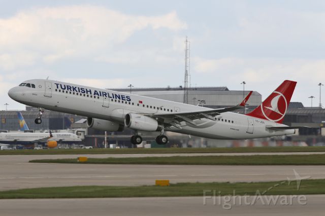 Airbus A321 (TC-JSS) - THY1994 departing back to Istanbul