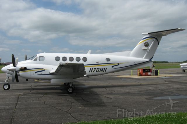 Beechcraft Super King Air 200 (N70MN) - www.kregaxn.webs.com