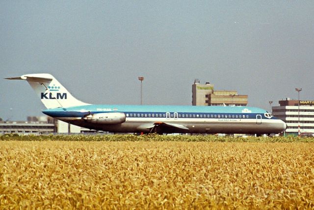 Douglas DC-9-10 (PH-MAX) - KLM DC-9-32 cn47514 PH-MAX ex Martinair; archief jun82